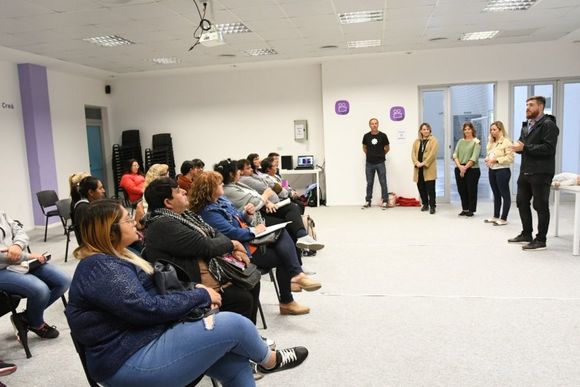 El Municipio continúa capacitando a personas que se dedican al cuidado de adultos mayores