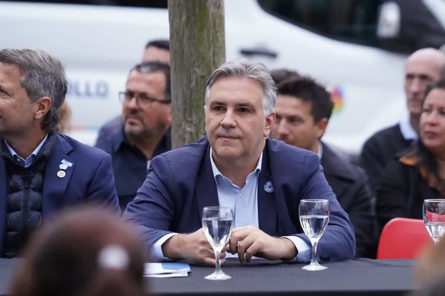 Llaryora dispuso que continúe la rebaja salarial para el gobernador y el resto de su gabinete.