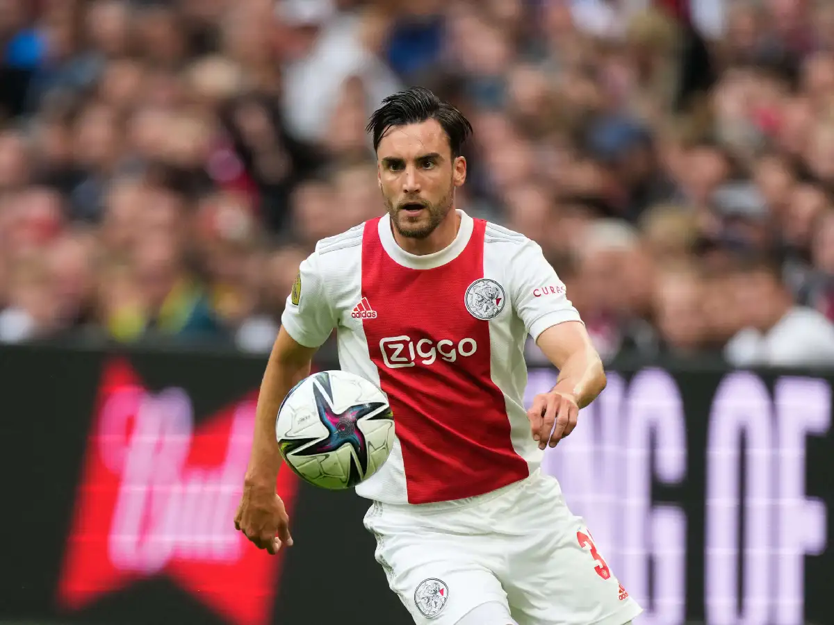Olympique Lyon quiere a Tagliafico
