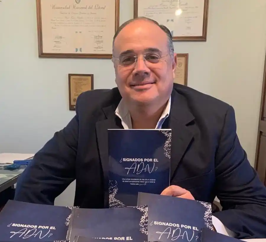 Darío Borello, autor del libro.