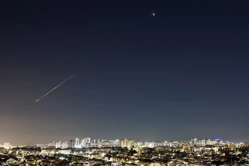 El escenario mundial se caracteriza por una sucesión de conflictos con participación de potencias y el uso creciente de poder tecnológico, cibernético y económico. REUTERS/Amir Cohen