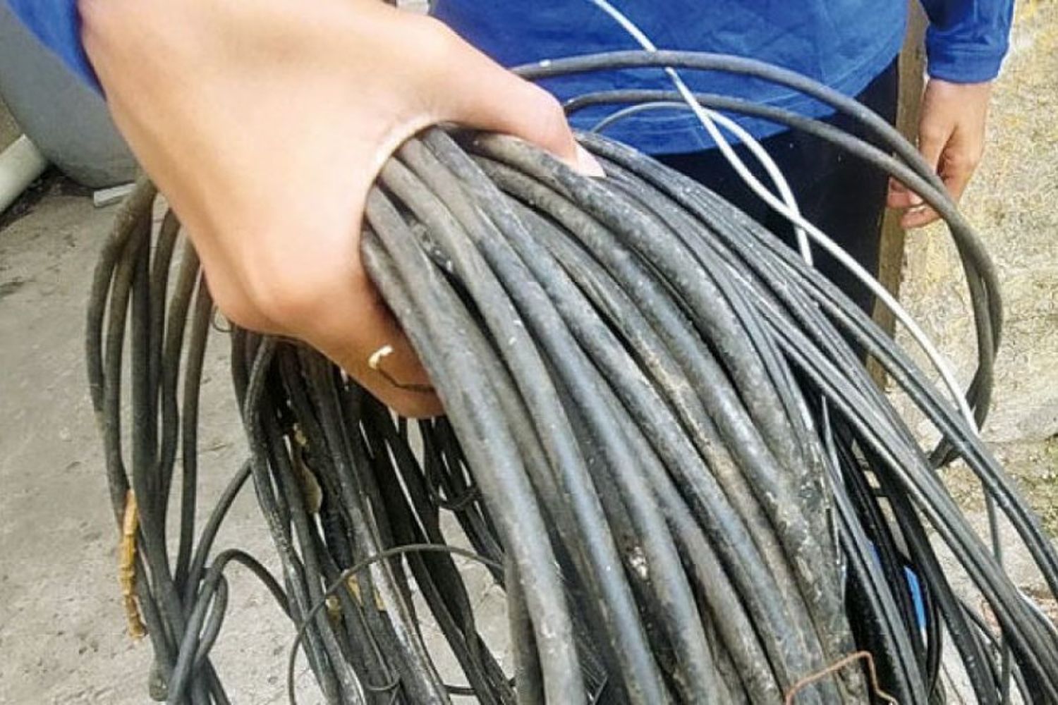 Hurto en el sur de la ciudad: robaron 250 metros de cable preensamblado