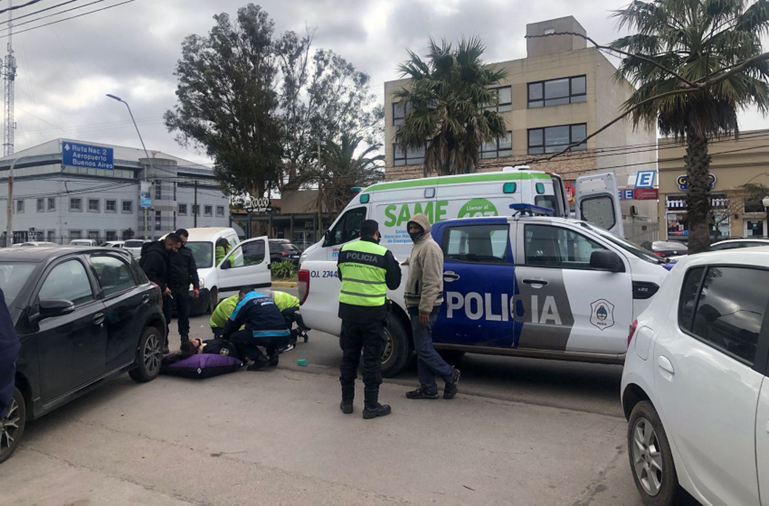 Un patrullero protagonizó un fuerte choque en Constitución: tres heridos