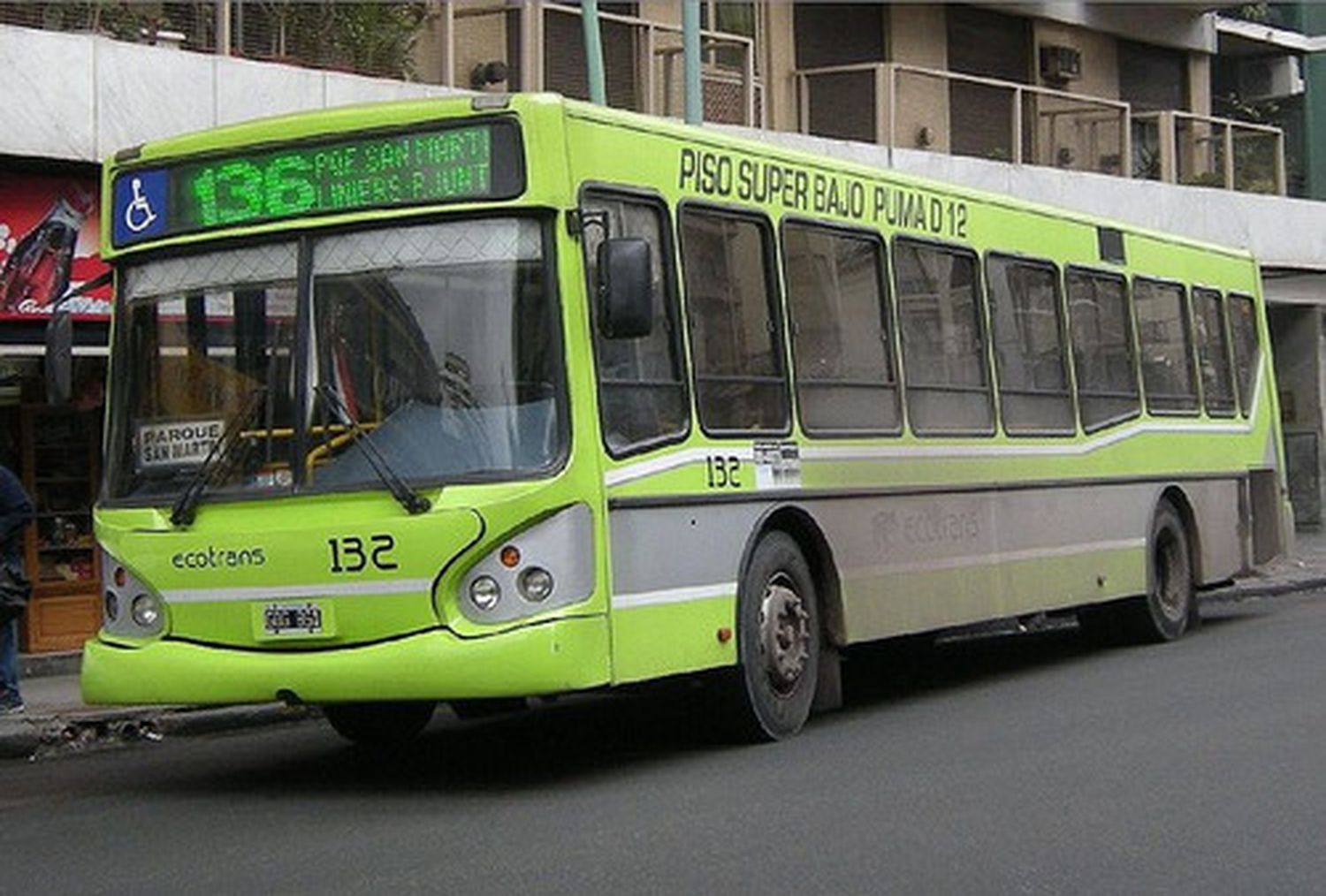 Un paro de choferes dejó sin colectivos al oeste del Conurbano