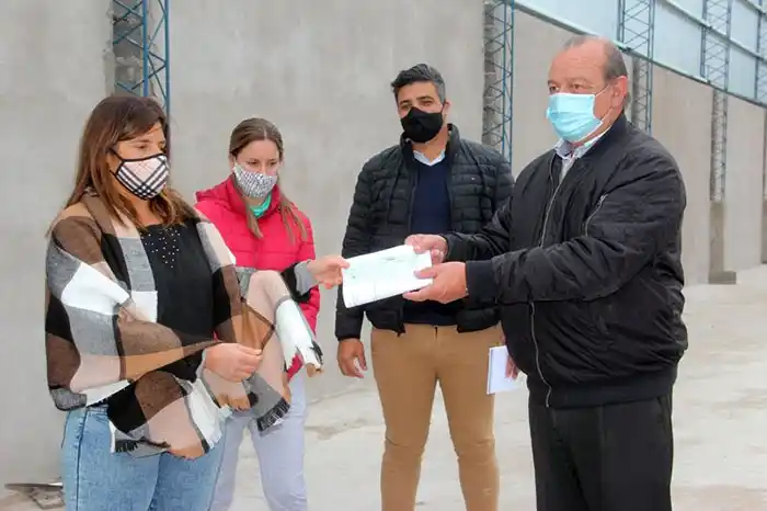 Claromecó: entregan subsidios a instituciones