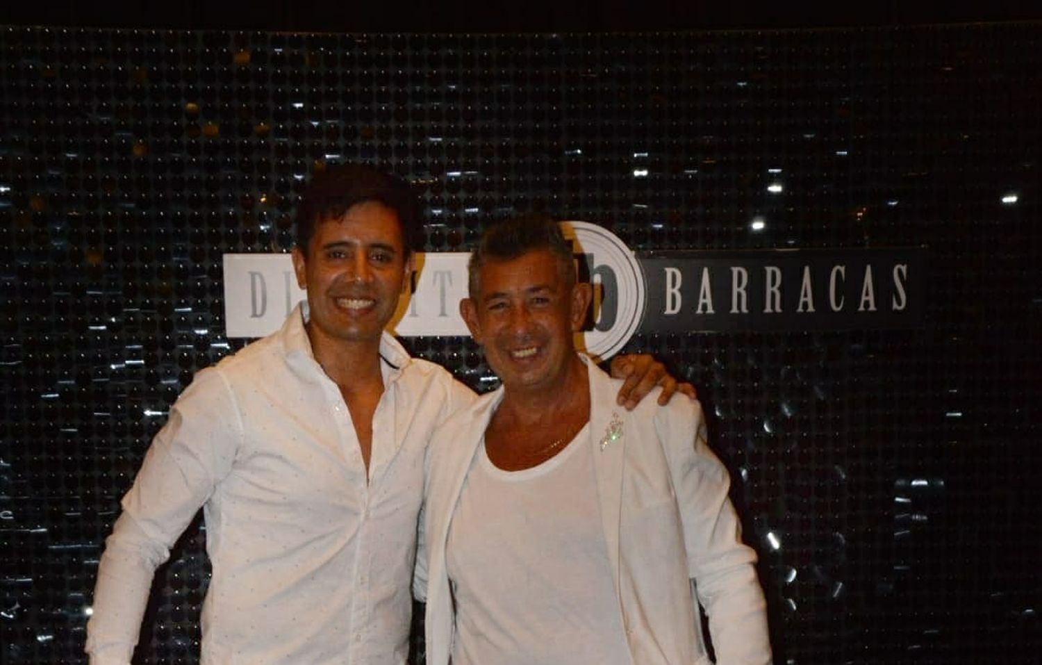 "Bachata Smile", la fiesta de blanco en el Club de Pescadores