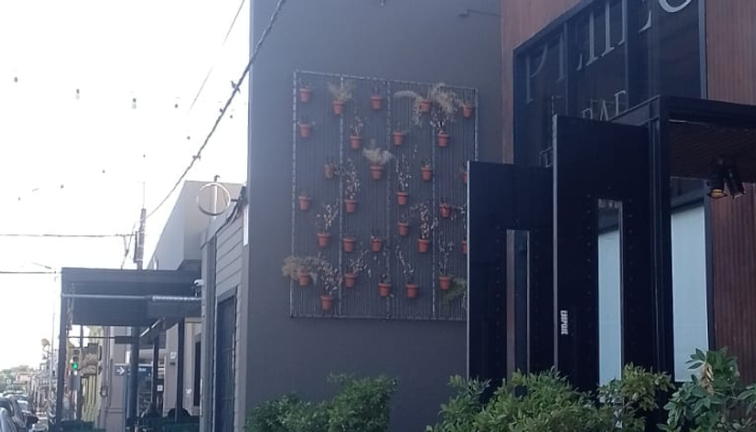 Pared post mural