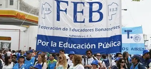 Paritarias 2015: Docentes de FEB vuelven al paro