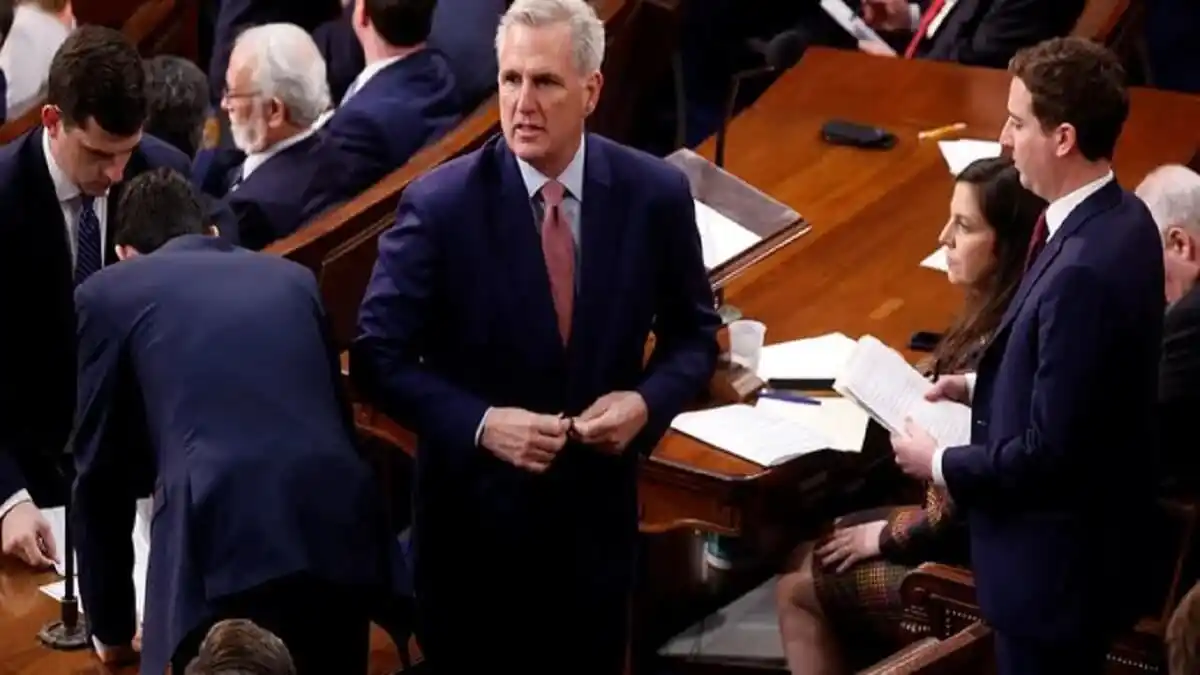 CAOS EN EL CONGRESO DE EE.UU. por  incapacidad para elegir a su presidente en tres intentos