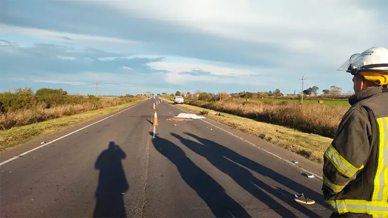 Murió un motociclista al ser atropellado por un camión en el sur entrerriano