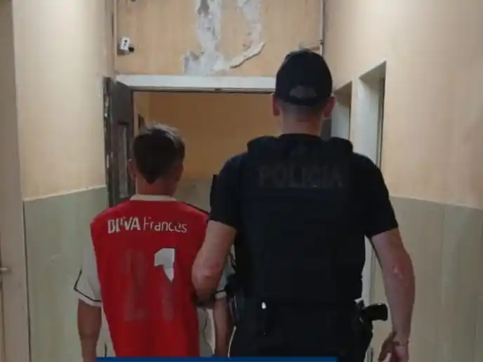 El joven fue trasladado a sede de la Comisaría 2°.