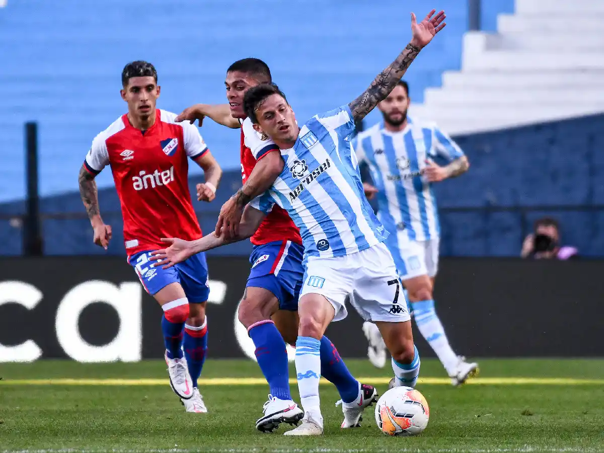 Racing perdió ante Nacional [video]