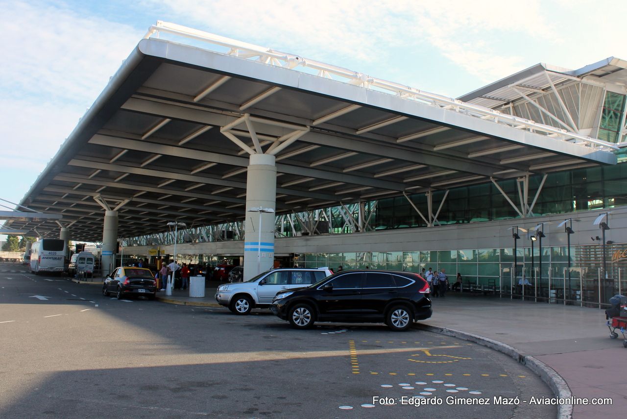 La prohibición de fumar en aeropuertos ahora alcanza a espacios semicubiertos