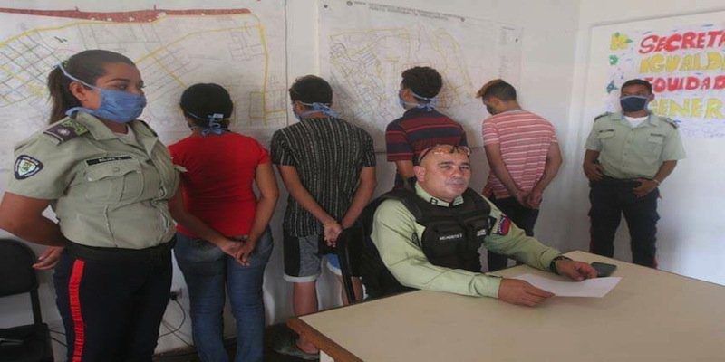 Se hacían pasar por brujos para violar, grabar y extorsionar a sus víctimas
