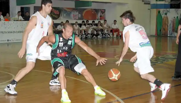 Torneo Federal: Racing visita a Atlético Brown en San Vicente