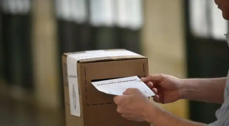 Quién ocupará el sillón: Los intendentes bonaerenses que ya dijeron que no van por la reelección este 2023