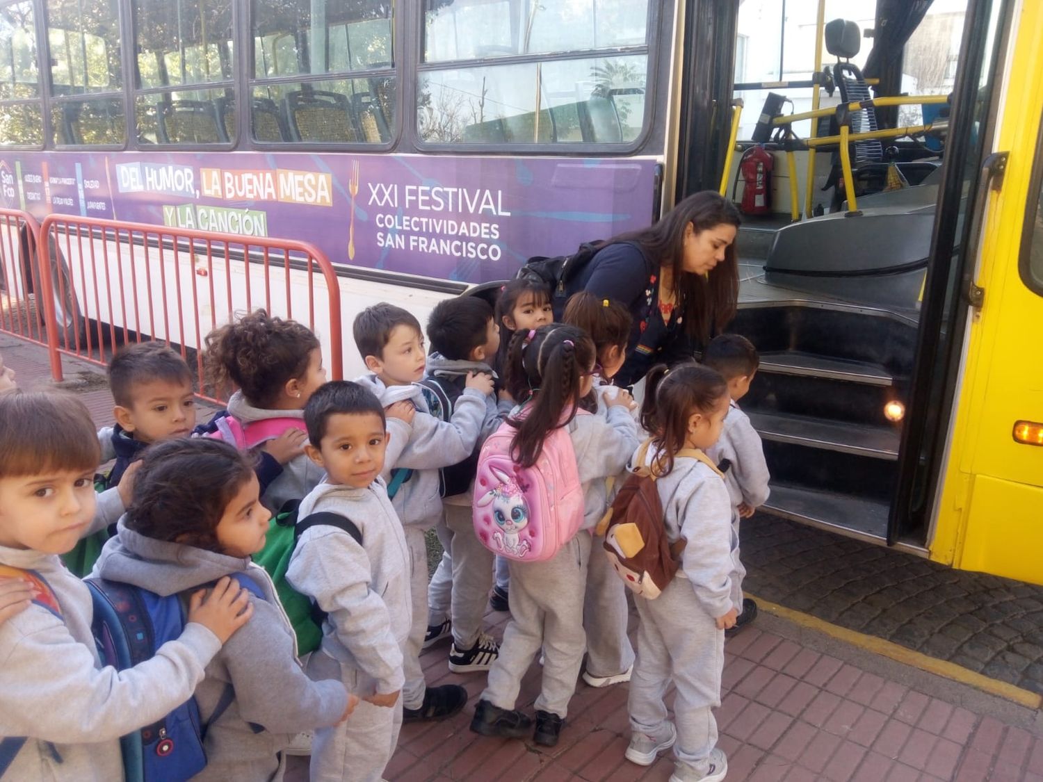 Más de 4 mil personas utilizaron el servicio gratuito de transporte municipal para diversas actividades