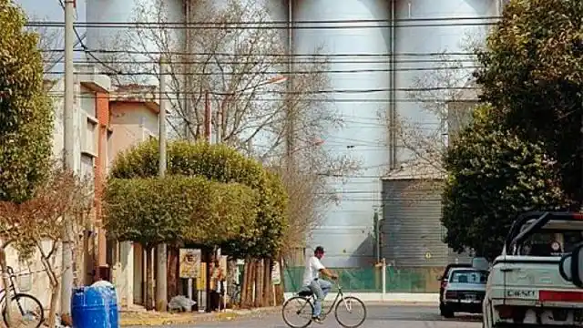 Mujer se desmayó, aplastó a su beba de dos meses y la nena murió por asfixia