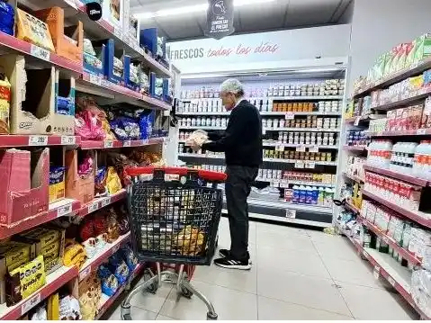 Las ventas minoristas pyme subieron 25,5% anual en enero