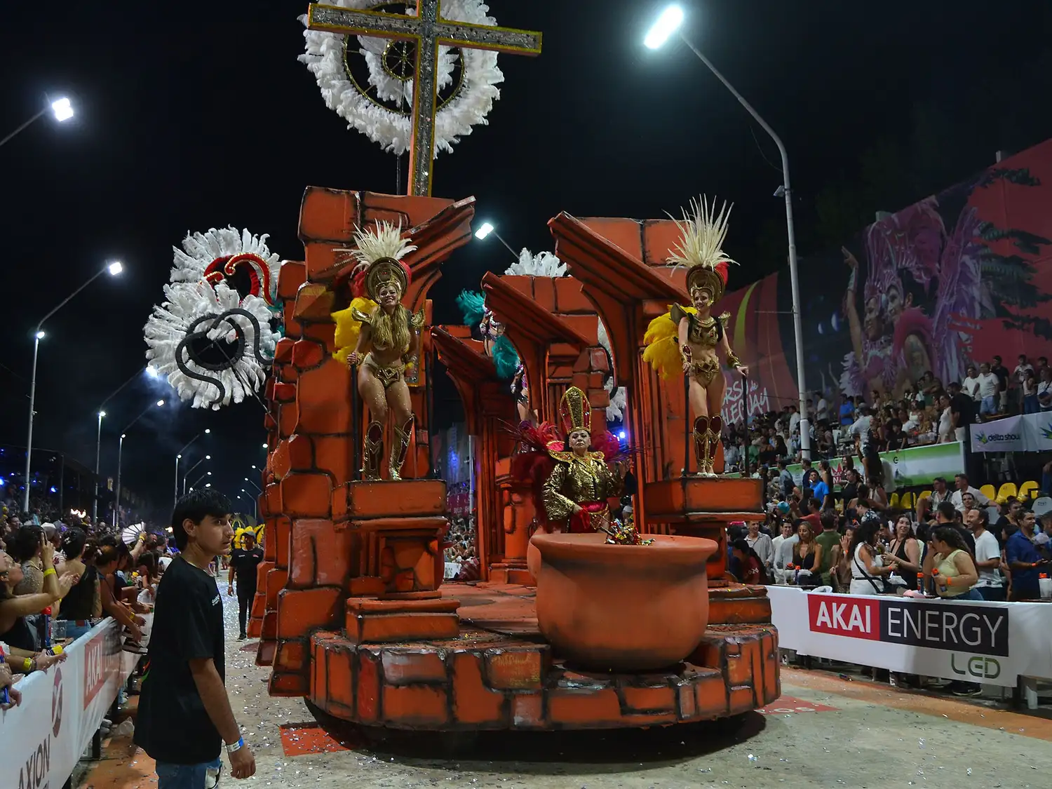 De La Guaira al Corsódromo: Mirving Cinza, la primera venezolana en el Carnaval de Gualeguay