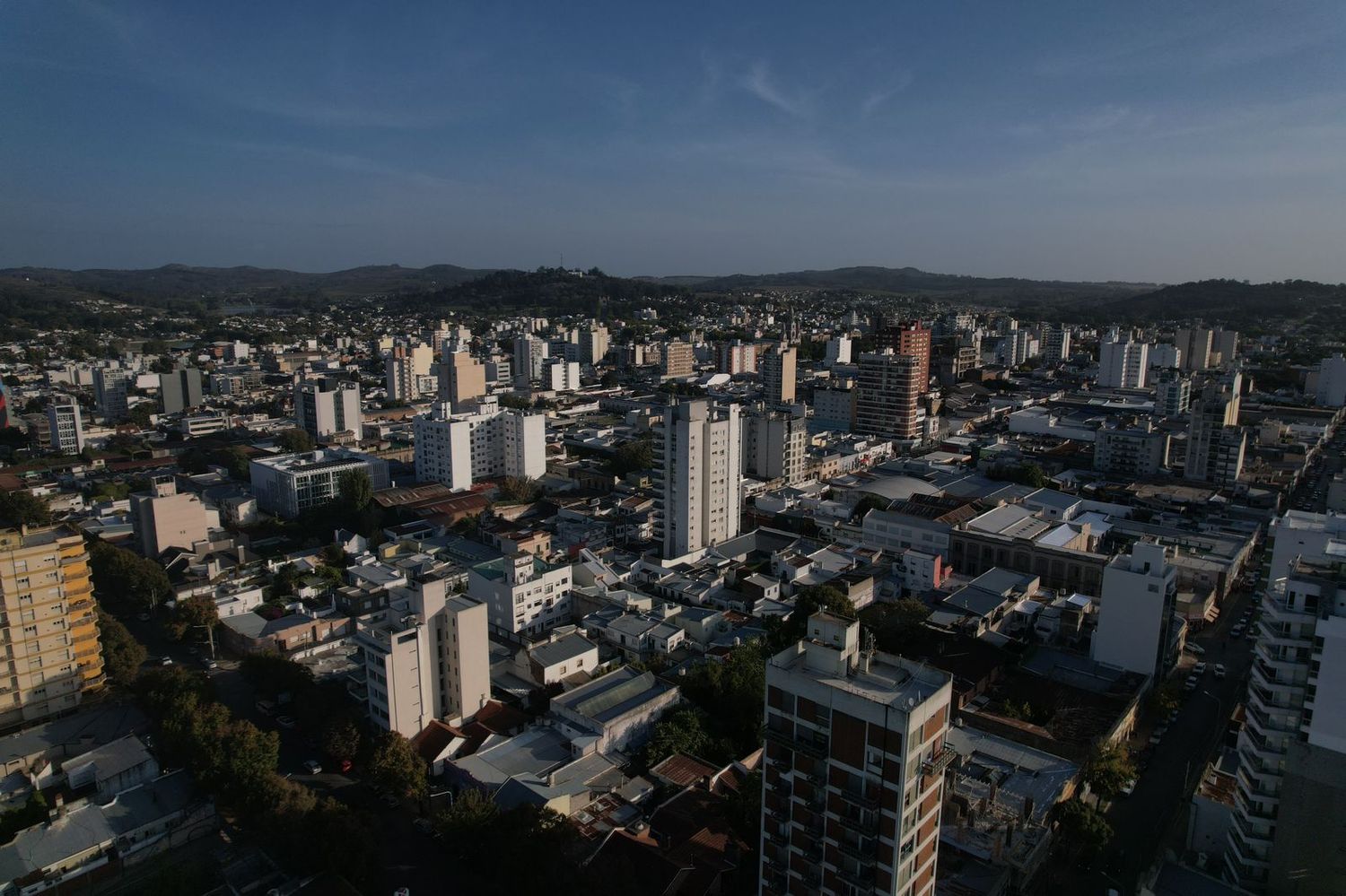 Se esperan días parcialmente nublados en Tandil.