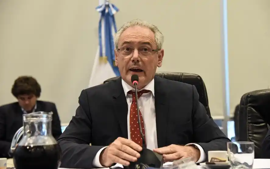  Benedetti cuestionó la "inacción ante el déficit de la Caja de Jubilaciones"