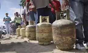 Un CALVARIO viven los abuelos y las personas discapacitadas para que les vendan GAS en Táchira