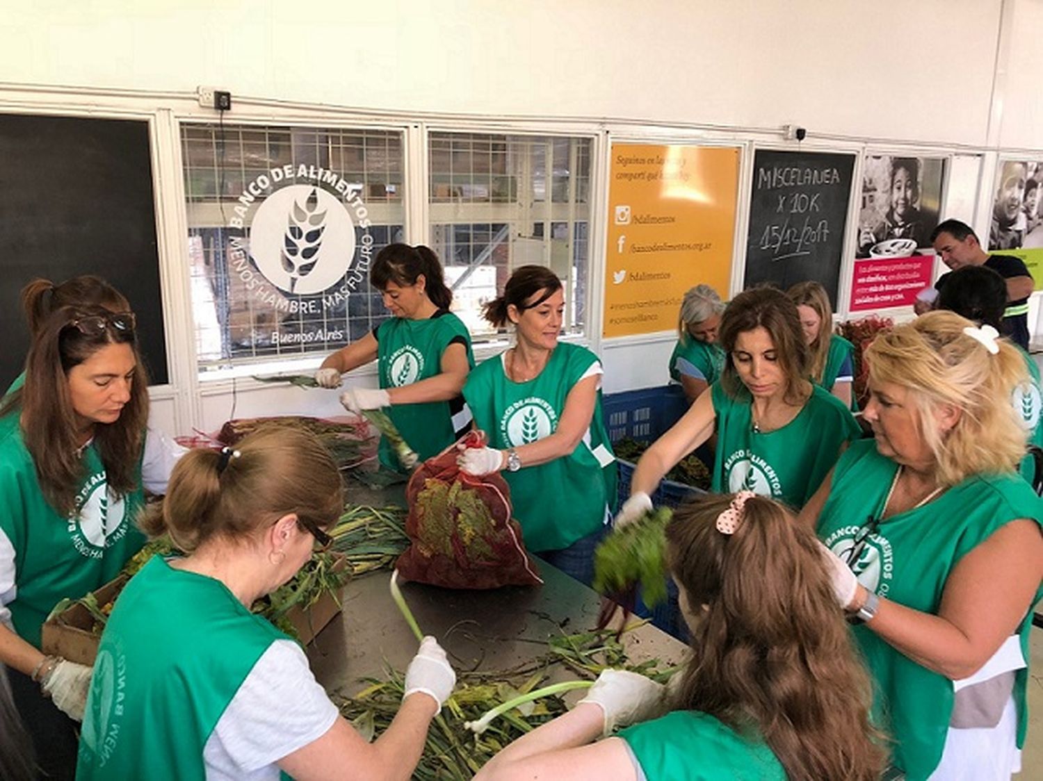 American Airlines llevó adelante una jornada de voluntariado junto a Banco de Alimentos Argentina