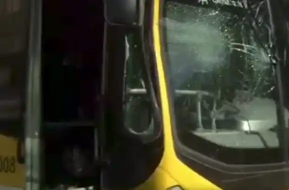 Dos colectivos protagonizaron un choque en pleno centro