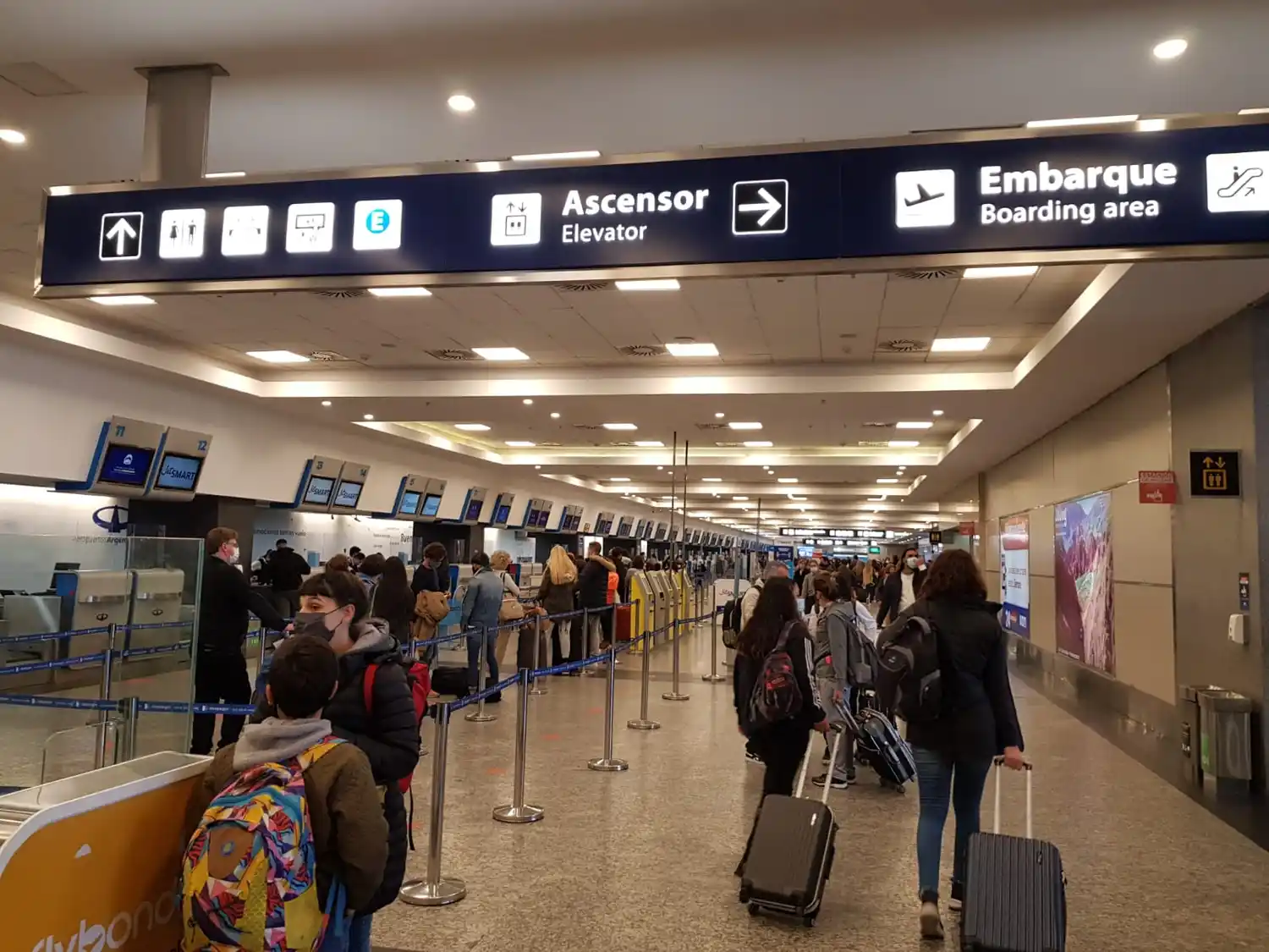 Quedó eliminado el cupo para ingresar al país en avión y ya no es necesario el test de antígenos en Ezeiza