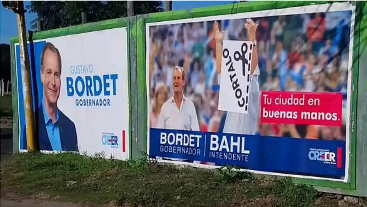 Presentaron denuncia penal por actos de vandalismo en la cartelería 