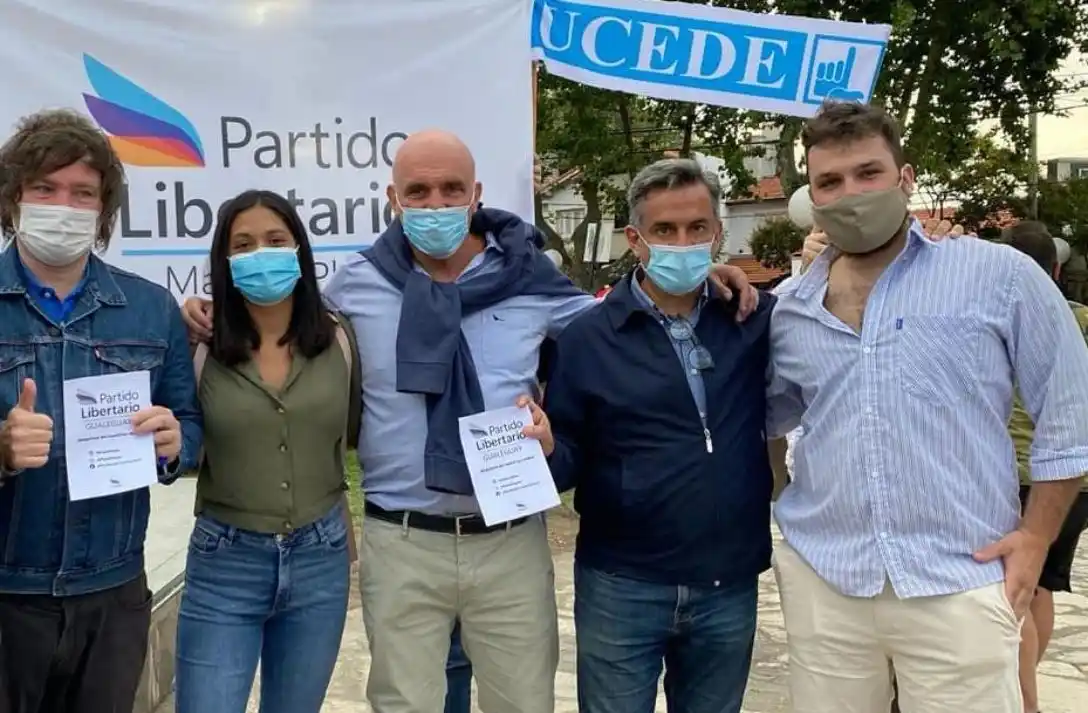 Un joven de familia peronista de Gualeguay se presenta como el armador de Milei en Entre Ríos