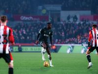Liverpool ganó y amplió su ventaja