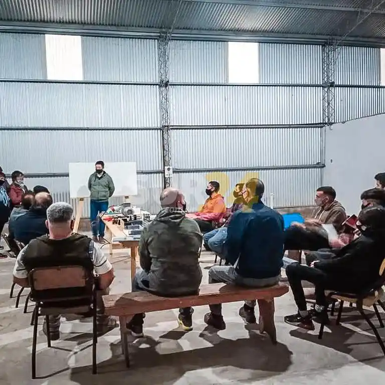 Teodelina: comenzó el curso de Auxiliar en Electricidad Industrial