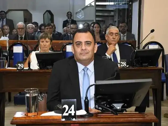 Samaniego fulminó a Paoltroni y Basualdo: 
“Piensan que están por encima de las leyes”