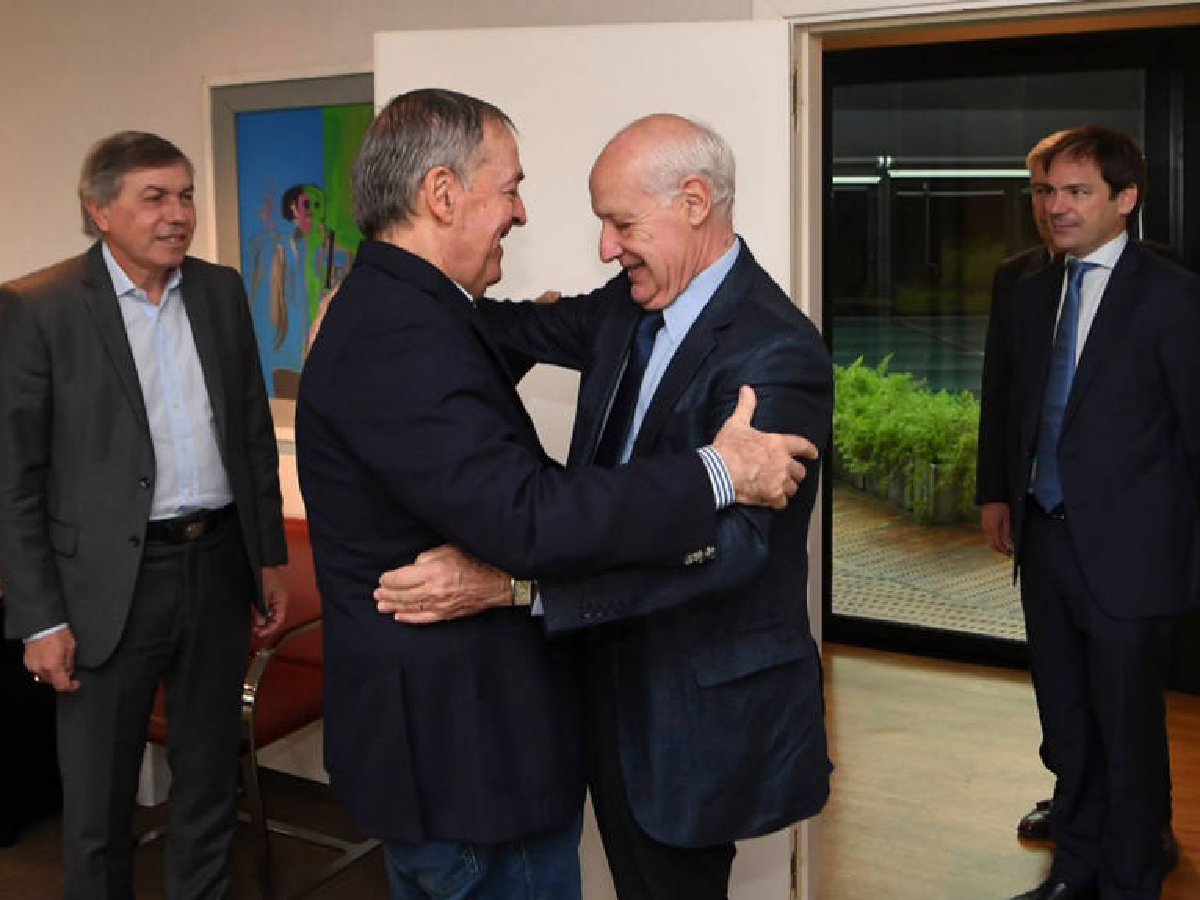Schiaretti recibe esta tarde a Lavagna y Urtubey