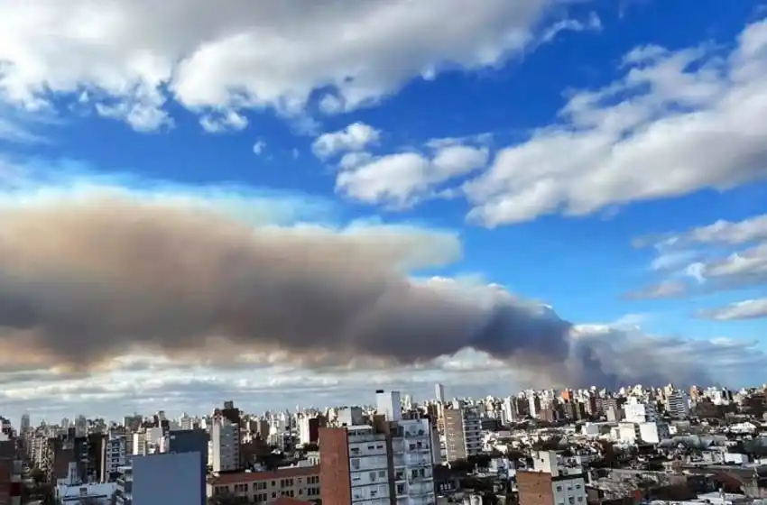 Humo en Rosario: Cabandié dio nombres de los dueños de los campos de Victoria y publicó una imagen