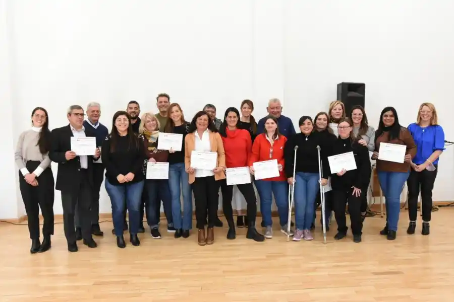 Se entregaron certificados de la segunda edición de la Diplomatura en Gestión Local para el Desarrollo Territorial