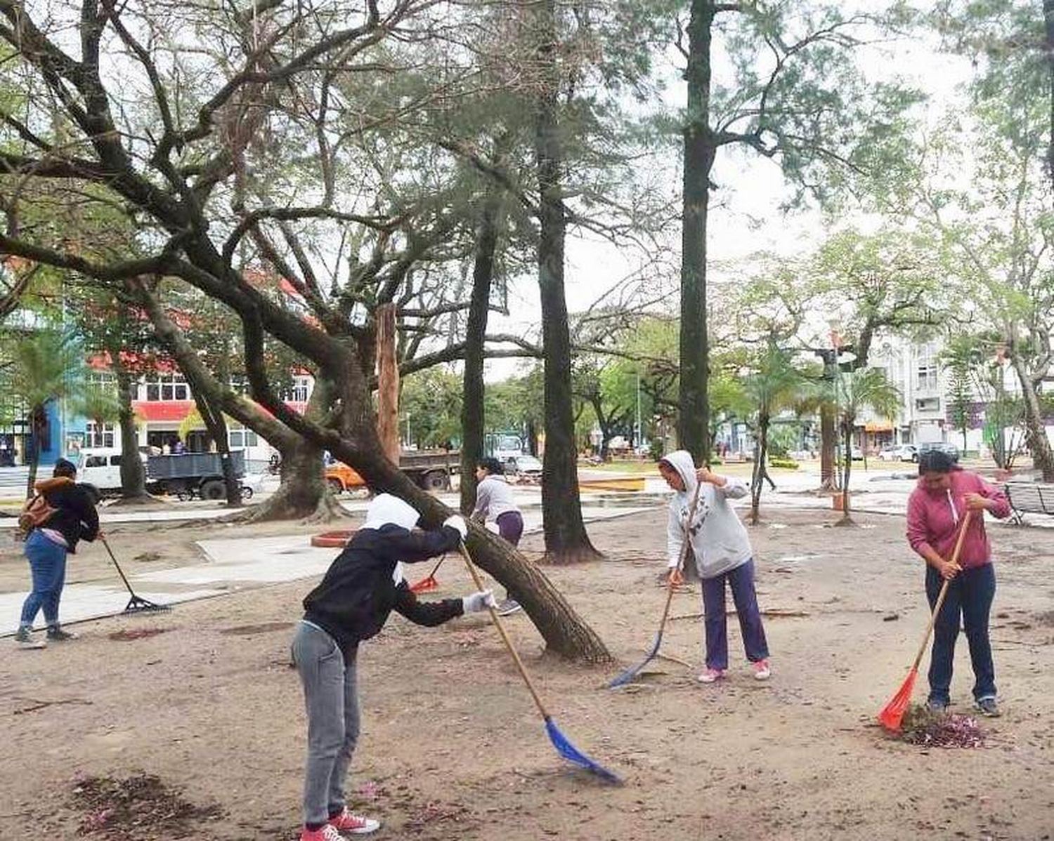 La comuna encara tareas de 
embellecimiento en espacios verdes