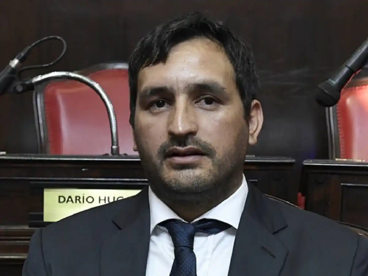 Senador de La Cámpora renunció tras ser denunciado por abuso