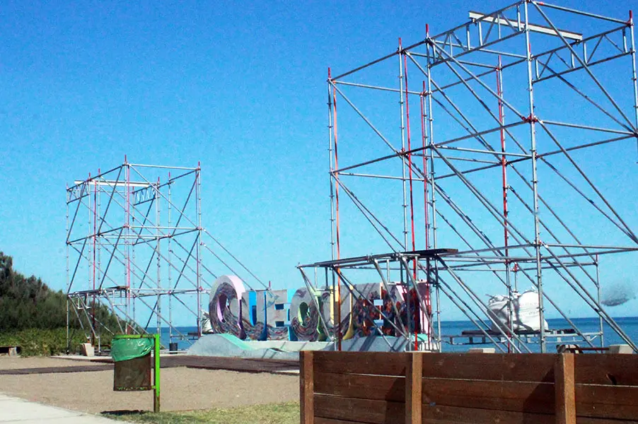 Se inaugura la temporada en Quequén, con un acto y música