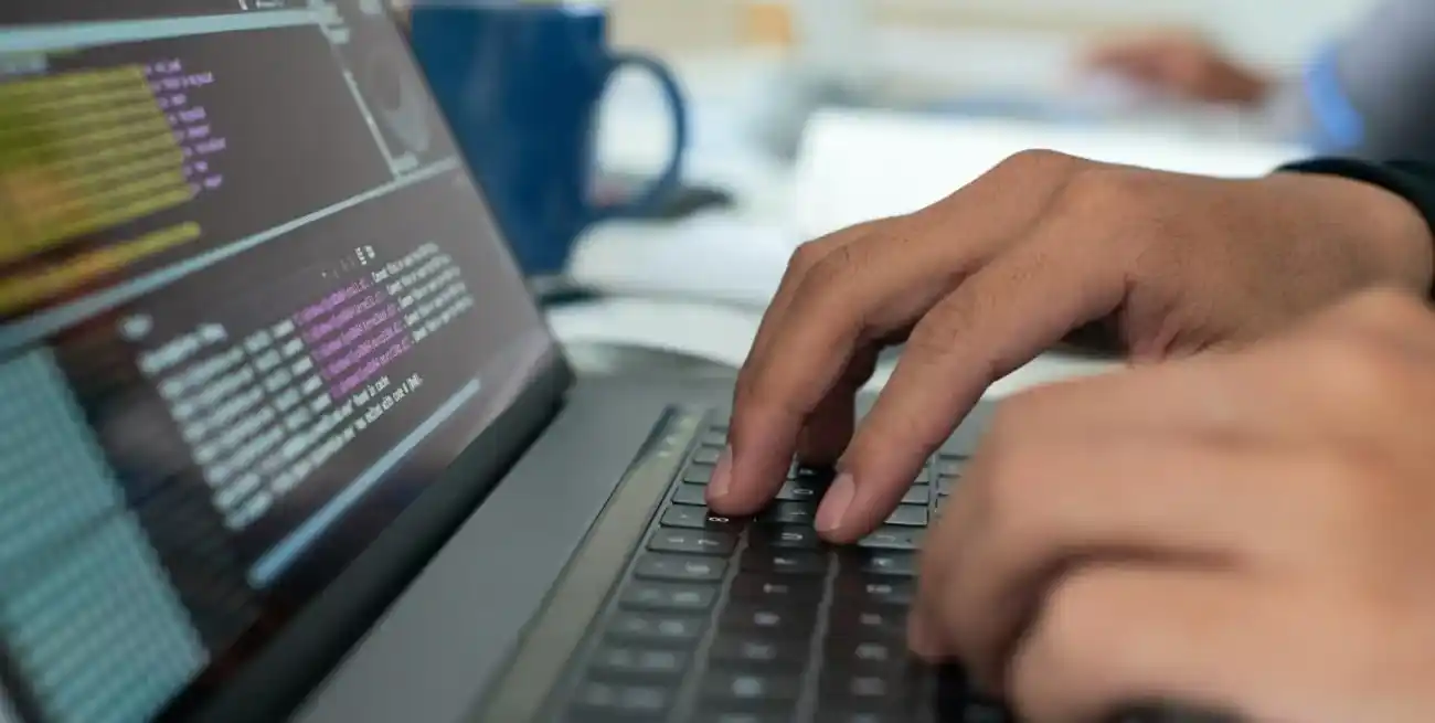 La Economía del Conocimiento y alcanzó un nuevo récord histórico, consolidándose en el tercer lugar entre las generadoras de dólares genuinos para el país.