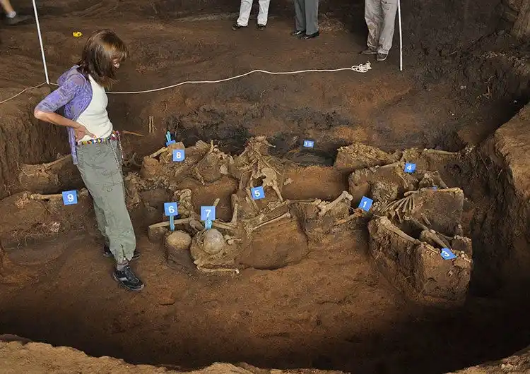 Hay cuerpos de víctimas de la dictadura sin identificar y piden que se acerquen familiares