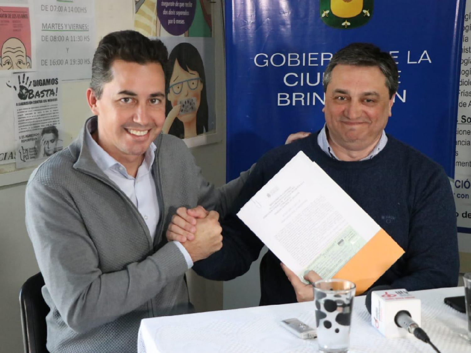 Calvo entregó fondos para la construcción del Hospital Municipal en Brinkmann