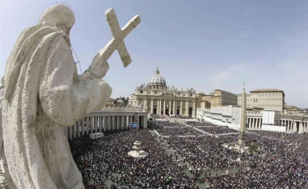Tras la muerte del Papa, se activó el protocolo Sede Vacante