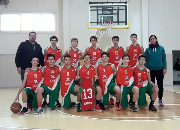 Neptunia y Racing buscan clasificar para la Copa de Oro en la Liga U17