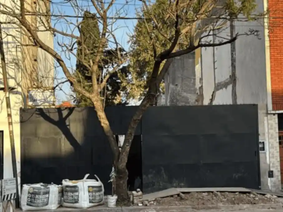 Frente de la casa donde se encontró el cuerpo