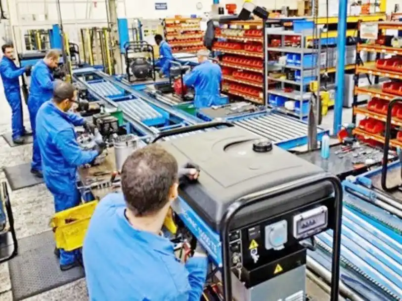 La industria creció, pero un sector se derrumbó 74% y hay alerta