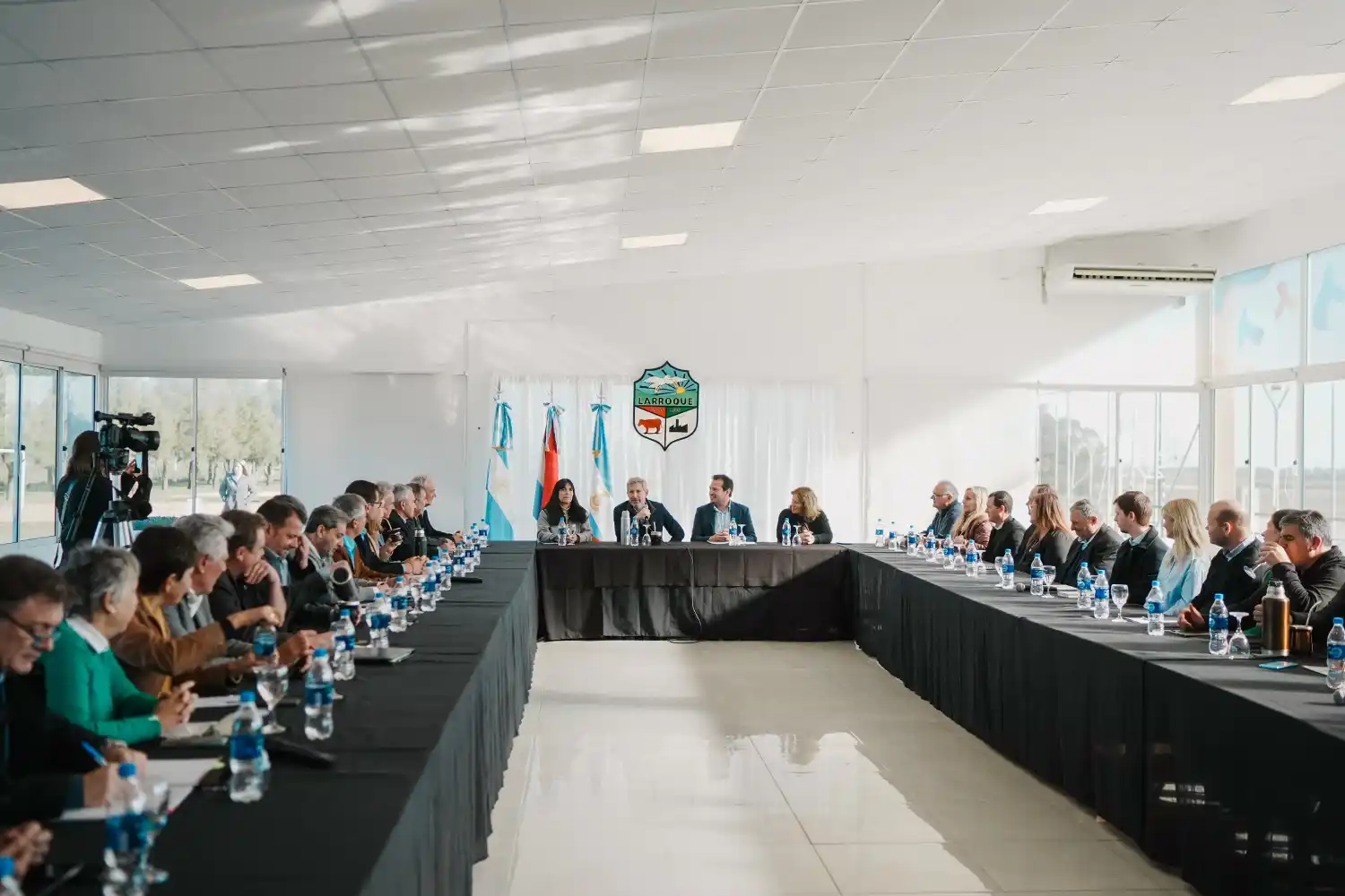 En Larroque: Frigerio encabezó una nueva reunión de gabinete