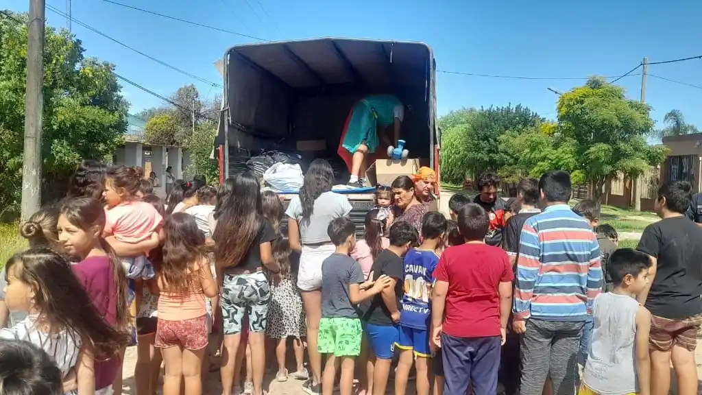 Los Reyes Magos llevaron alegría a más de 850 niños gualeyos